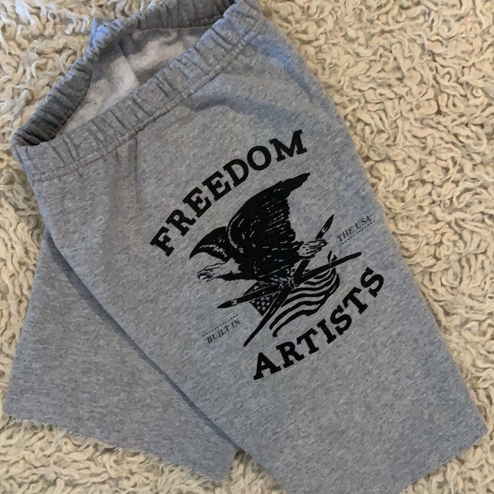Freedom Artists Sweat Shorts (S)